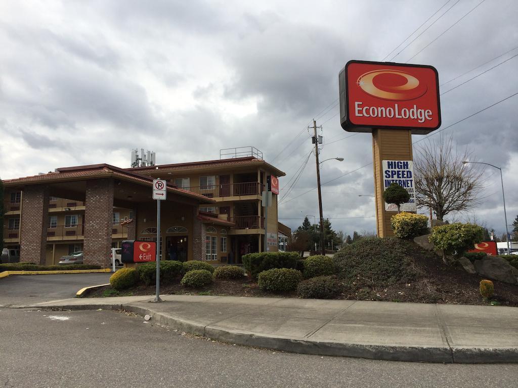 Econo Lodge Portland Airport Extérieur photo