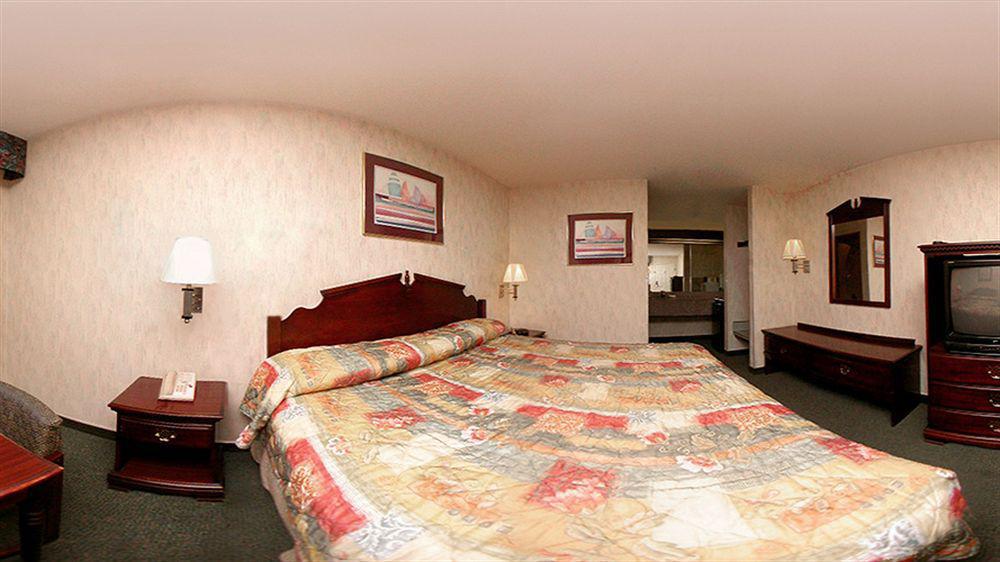 Econo Lodge Portland Airport Extérieur photo